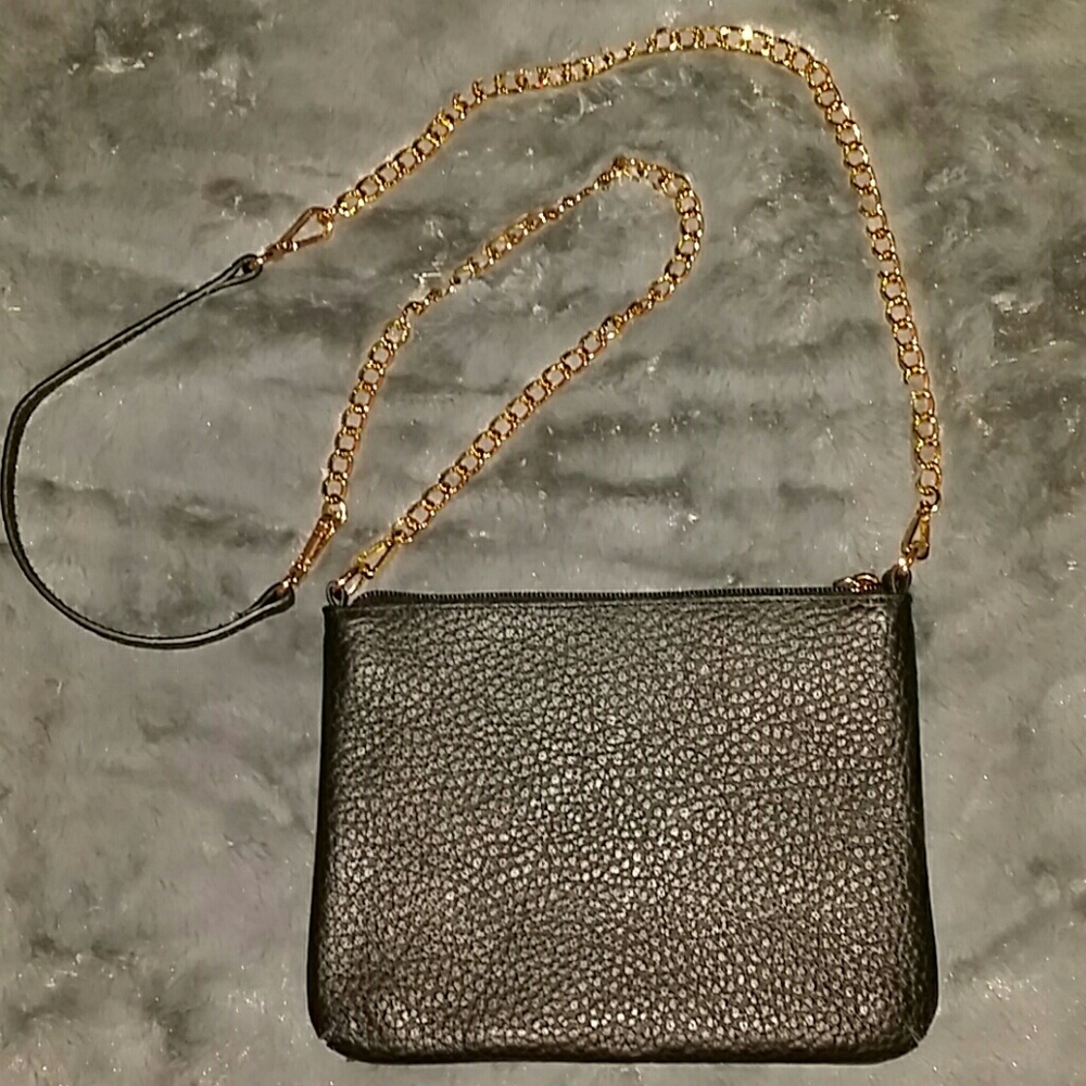 Black convertible crossbow shoulder bag clutch - Picture 3 of 4